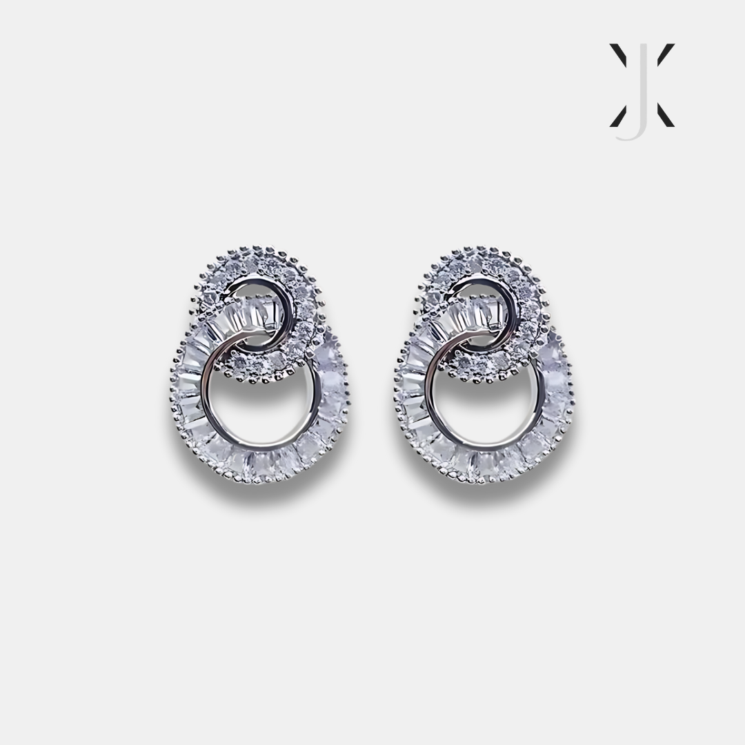 Double Crystal Hoop Oorbellen - Zilver / Kristallen - Dazzling en Elegant