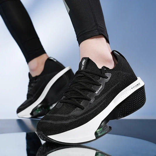 LEVON - Ademend Mesh Sneakers
