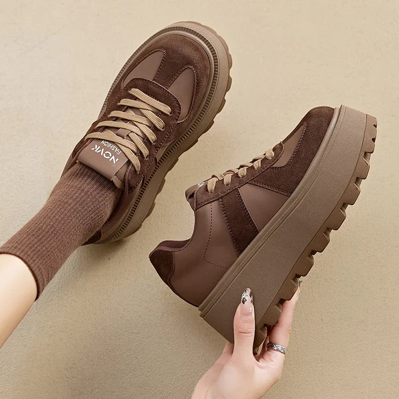 LIVIA - Hoge Lederen Sneakers