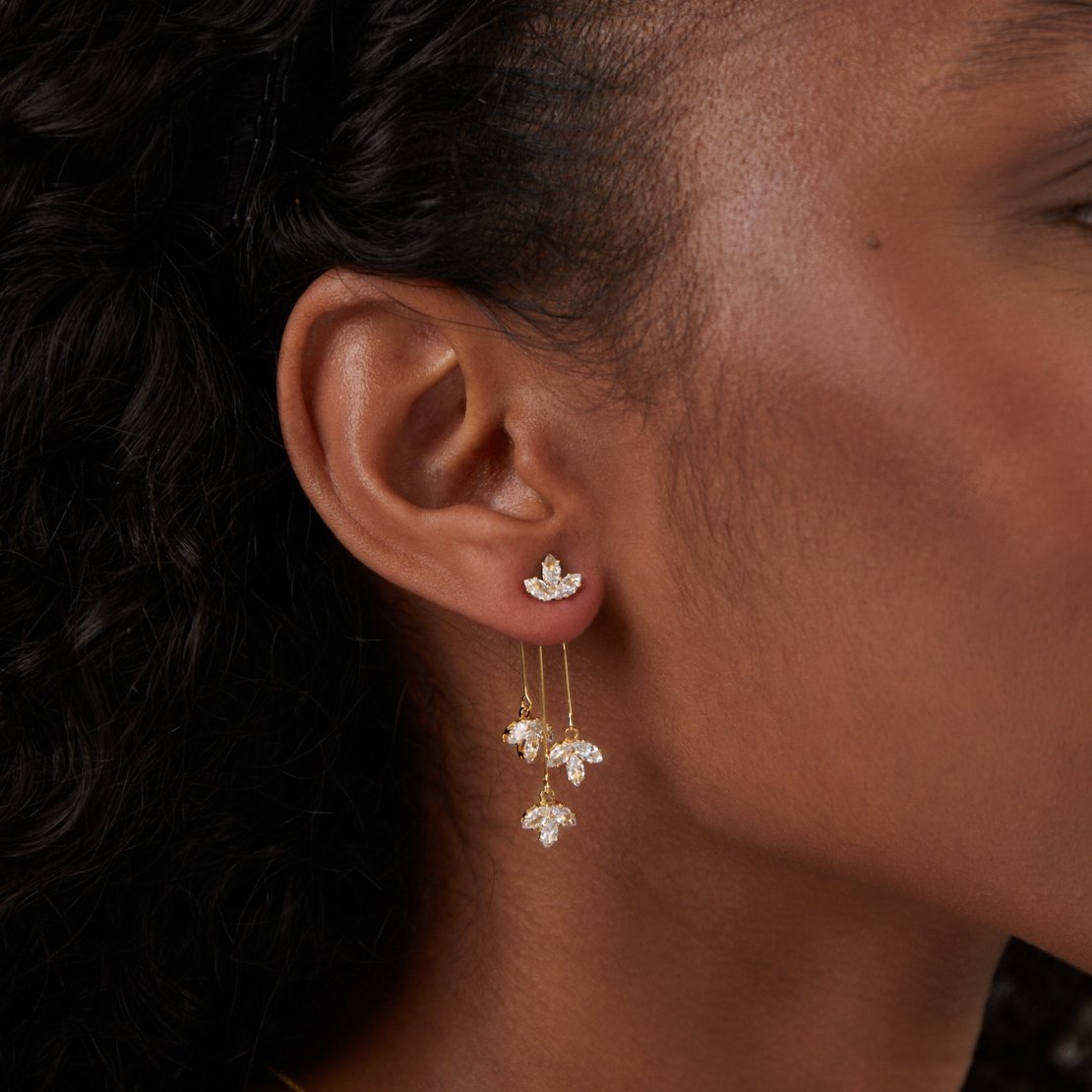 Lotus oorbellen met Zirconia kristallen