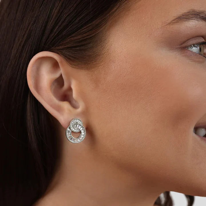Double Crystal Hoop Oorbellen - Zilver / Kristallen - Dazzling en Elegant