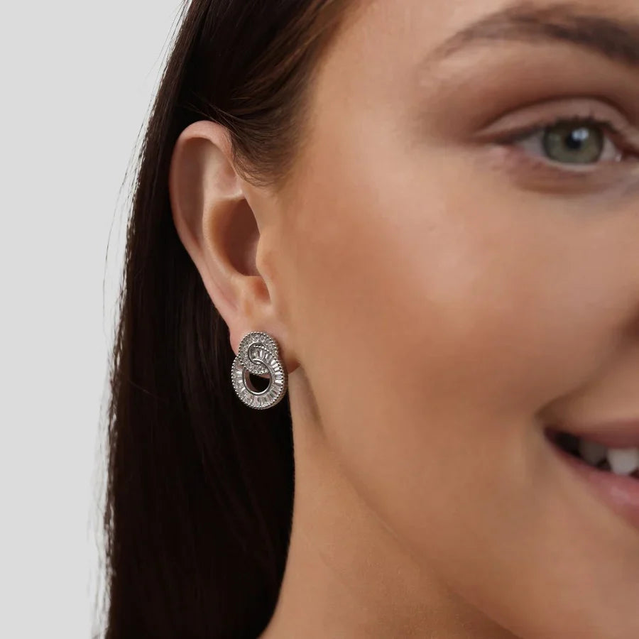 Double Crystal Hoop Oorbellen - Zilver / Kristallen - Dazzling en Elegant