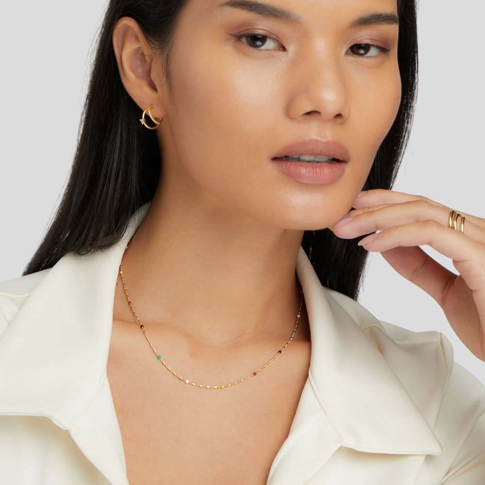 Minimalistische ketting met kleurrijke kralen